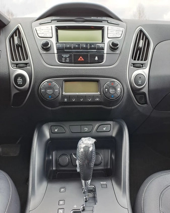 Hyundai ix35 cena 25900 przebieg: 242363, rok produkcji 2011 z Kielce małe 352